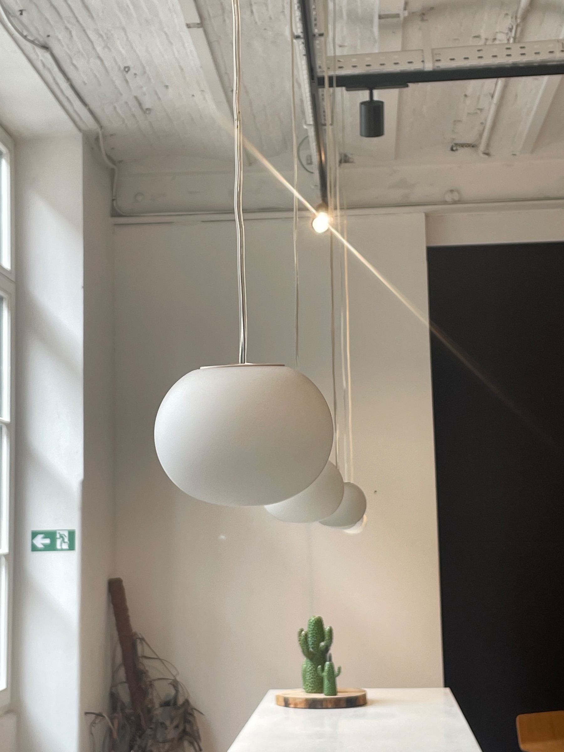Flos Mini Glo-Ball S Pendant Lamp by Jasper Morrison product image 1