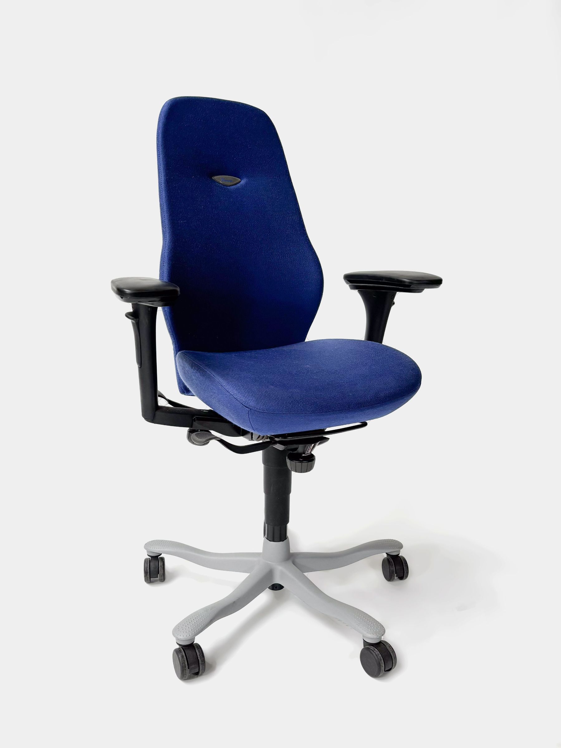 Kinnarps 8000 Ergonomic Navy Blue Fabric Office Chair product image 1